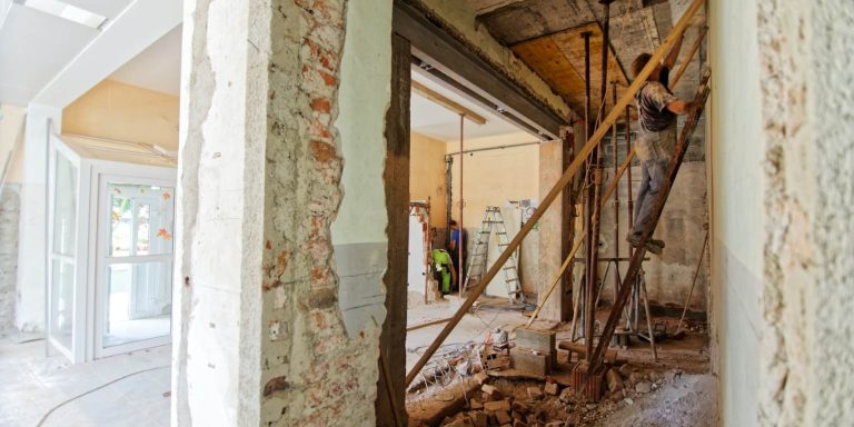 Ποιοι παίρνουν έως 95% για ανακαίνιση σπιτιού – Έρχεται νέο πρόγραμμα