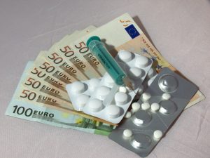 Ταμείο Καινοτομίας Φαρμάκου: Πώς θα λειτουργεί και ποιοι ωφελούνται