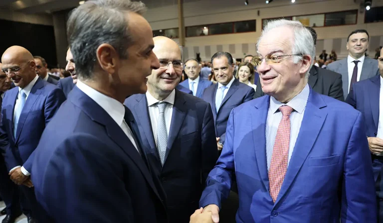 Επικοινωνία Μητσοτάκη – Τασούλα για τις εξελίξεις στη Μέση Ανατολή