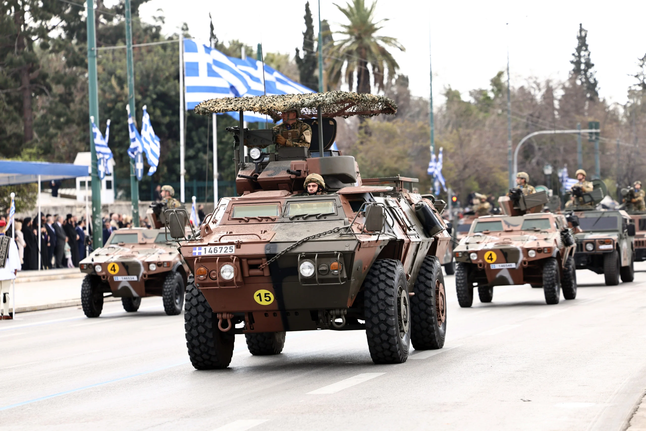 25η Μαρτίου: Ολοκληρώθηκε η μεγάλη στρατιωτική παρέλαση στην Αθήνα