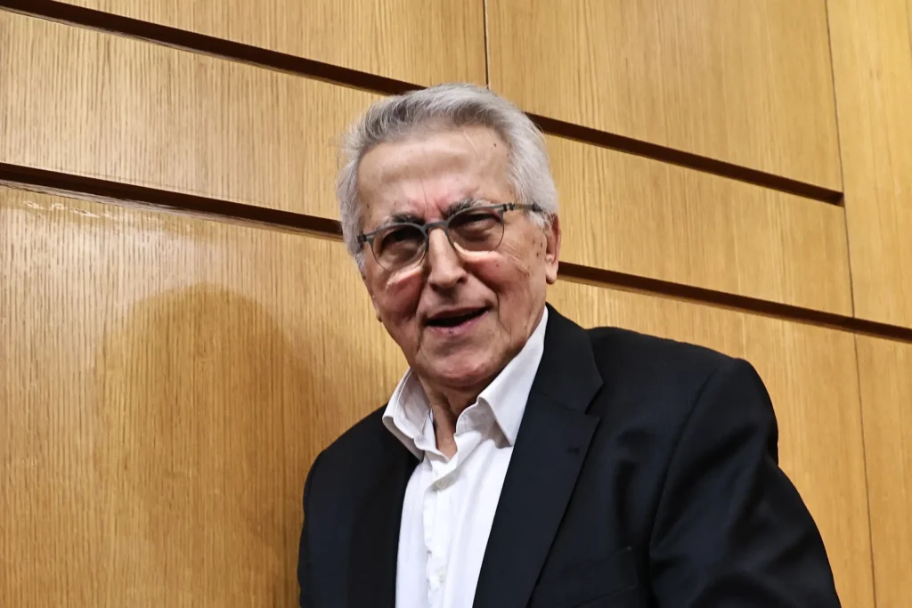 Κακουργηματικές κατηγορίες για τον πρόεδρο της ΓΣΕΕ – Έρευνα για 3 εκατ. ευρώ