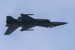 Ελληνικά F-16 αναχαίτισαν drones – Επέστρεψε πτήση της Aegean στην Αθήνα