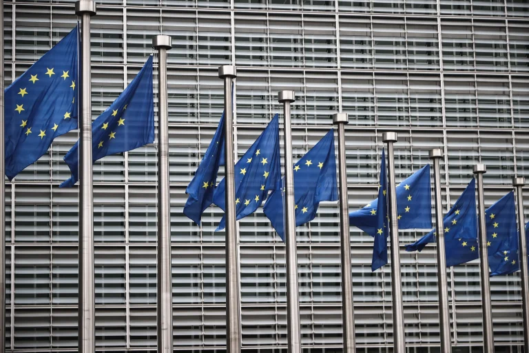Κομισιόν: Έκτακτα μέτρα για ενέργεια, μεταφορές και ασφάλεια λόγω εξελίξεων σε Ιράν και Μέση Ανατολή