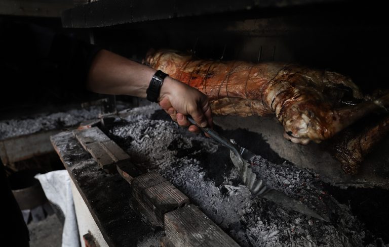 Ακριβότερο το πασχαλινό τραπέζι: Πόσο θα κοστίσει φέτος το αρνί
