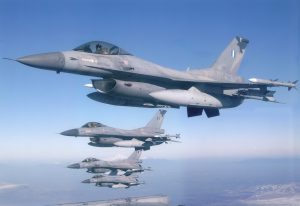 Τέσσερα F-16 της Πολεμικής Αεροπορίας προσγειώθηκαν στην Κύπρο