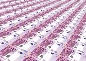 «Ανάσταση» πριν το Πάσχα για χήρες και απόστρατους: Έρχονται αναδρομικά έως 8.000 ευρώ