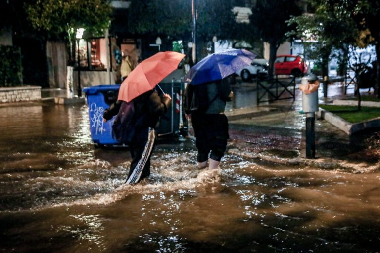 Συνεχίζεται η κακοκαιρία σήμερα (02/05) – Πού θα βρέξει