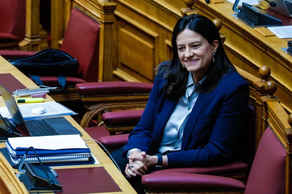Νίκη Κεραμέως: Νέα συλλογική σύμβαση στον επισιτισμό – Ωφελημένοι 400.000 εργαζόμενοι