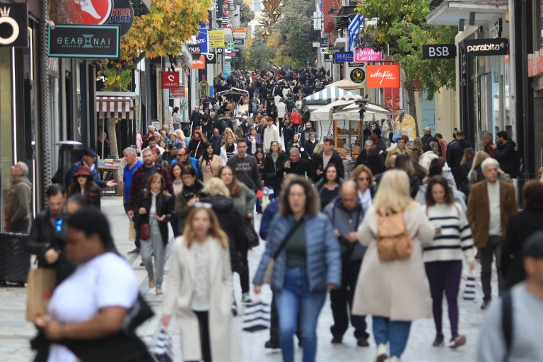 Αυξάνεται η φτώχεια στην Ελλάδα: Στο 14,9% οι πολίτες με σοβαρές στερήσεις