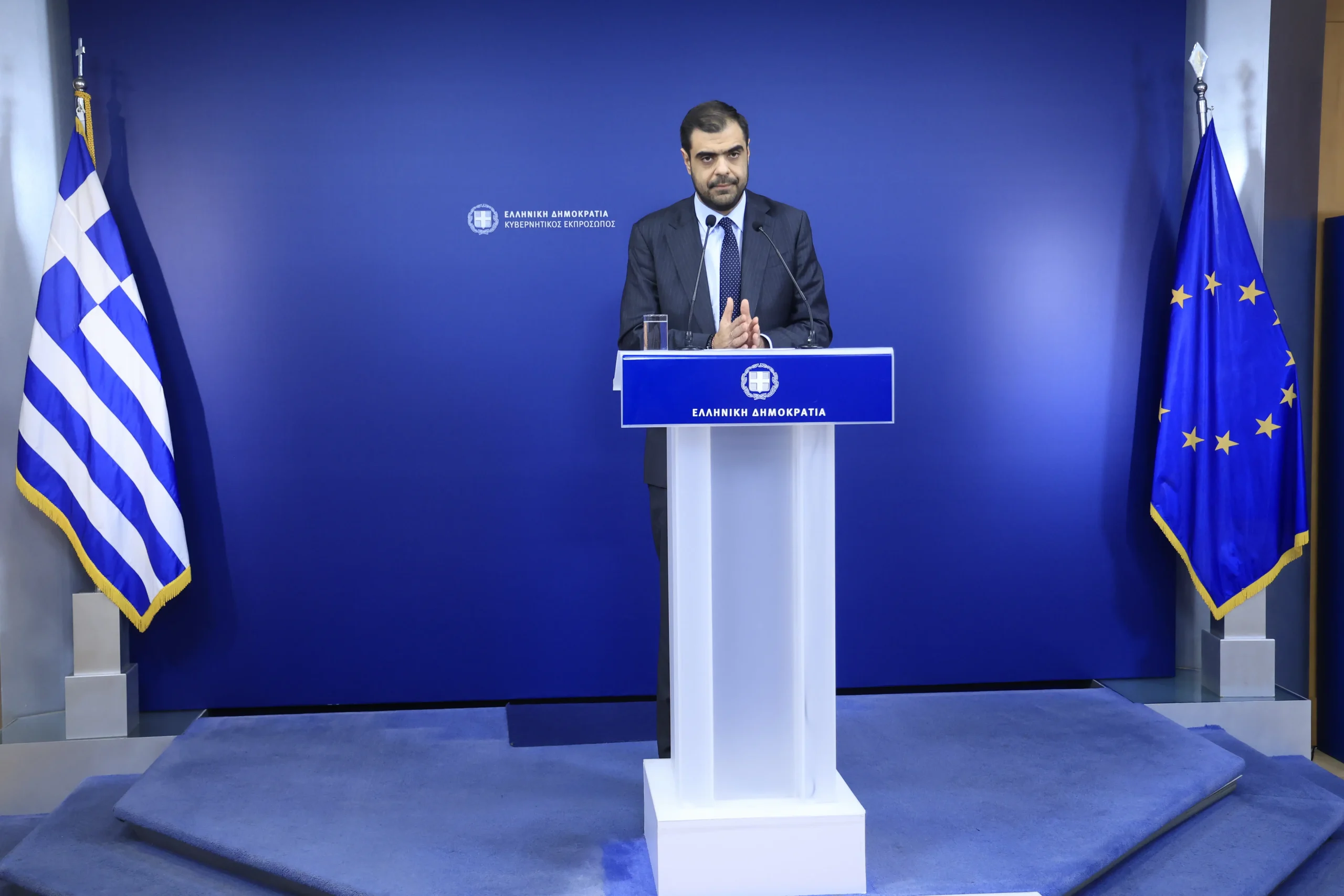 TikTok: Λύνει απορίες για τα μέτρα στήριξης ο κυβερνητικός εκπρόσωπος (βίντεο)