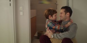 «Μπαμπά, σ’ αγαπώ»: Η επίσκεψη που φέρνει αναταράξεις