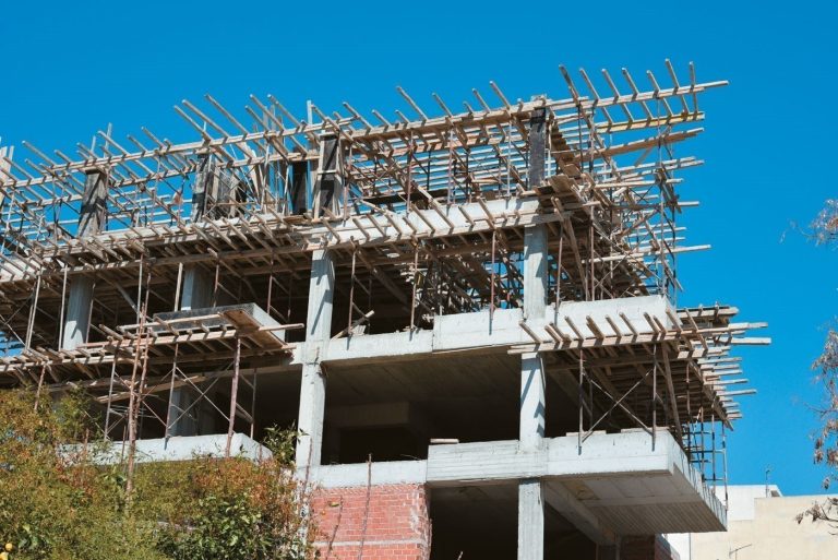 Ξεκίνησε η «Ψηφιακή Τράπεζα Γης»: Πώς αγοράζεις δικαιώματα δόμησης