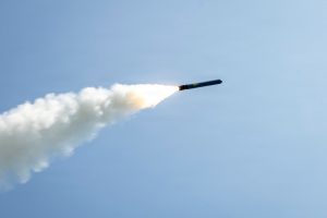 Βαλλιστικός πύραυλος από το Ιράν αναχαιτίστηκε πάνω από την Τουρκία