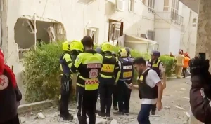 Τελ Αβίβ: Πύραυλος έσκασε 300 μέτρα από συνεργείο της ΕΡΤ