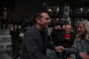 Μήνυμα προς Τσίπρα: “Ο κόσμος περιμένει να προχωρήσεις για να προχωρήσουμε όλοι μαζί”