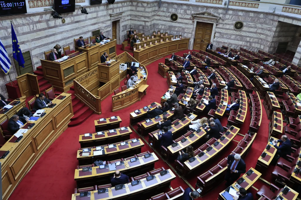 Συνταγματική Αναθεώρηση: Στο επίκεντρο Τεχνητή Νοημοσύνη και προστασία των δημοσιογράφων