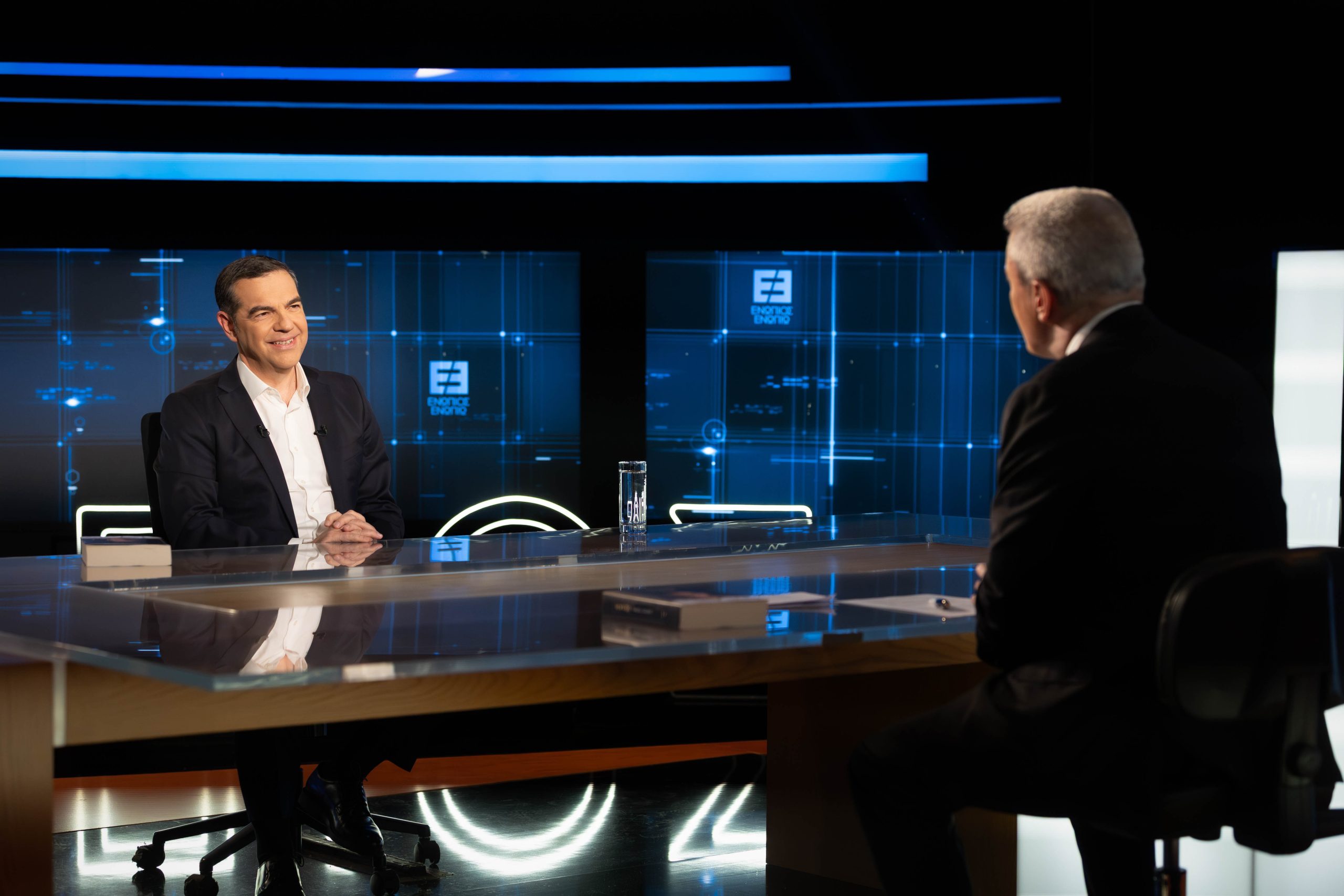 Δείτε ολόκληρη την συνέντευξη του Αλέξη Τσίπρα στον Νίκο Χατζηνικολάου