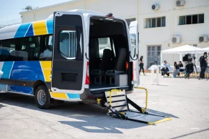 Δωρεάν μετακινήσεις για ΑμεΑ με 10 ειδικά διαμορφωμένα οχήματα της ΟΣΥ