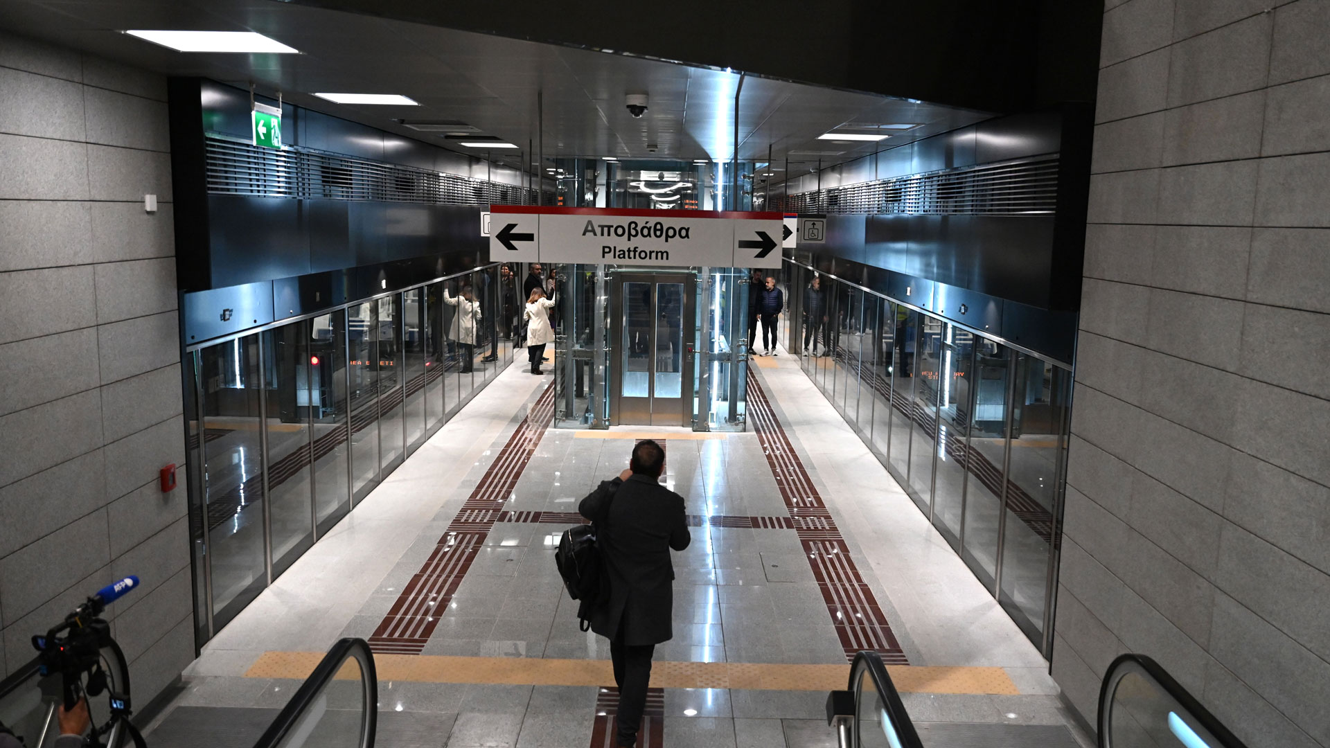Βλάβη στο μετρό Θεσσαλονίκης: Επιβάτες περπάτησαν στη σήραγγα