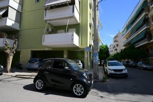 Νέος νόμος: Τι αλλάζει με το πάρκινγκ στις πολυκατοικίες
