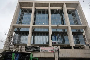 Έκρηξη στους Αμπελόκηπους: Ξεκίνησε η δίκη του Ν. Ρωμανού και άλλων τεσσάρων κατηγορουμένων