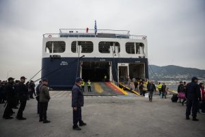 Μυτιλήνη: Αποκλεισμός λιμανιού από κτηνοτρόφους