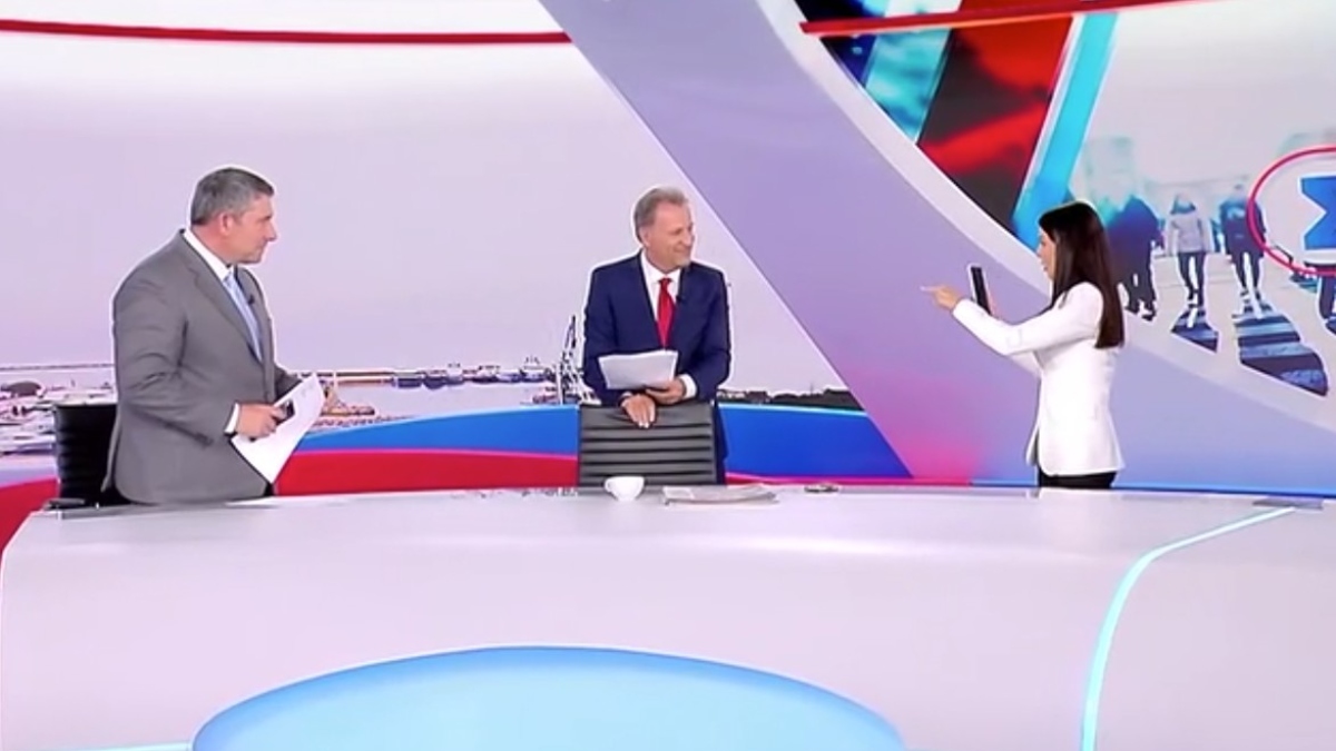 H Λατινοπούλου μιμείται τη Ζωή Κωνσταντοπούλου – Δείτε βίντεο