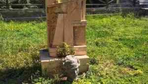 Βανδαλισμός στην προτομή του Νίκου Ξυλούρη στο Ηράκλειο