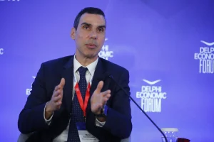 Θεμιστοκλέους: Την επόμενη εβδομάδα η μεγάλη προκήρυξη για 1.000 γιατρούς στο ΕΣΥ