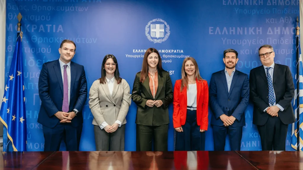 Υπουργείο Παιδείας: Στα σχολεία η Τεχνητή Νοημοσύνη – Ξεκινά ο ψηφιακός βοηθός