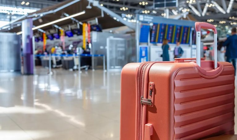 «Κόβουν» τις δωρεάν χειραποσκευές – Έρχεται χρέωση 15€ στις πτήσεις