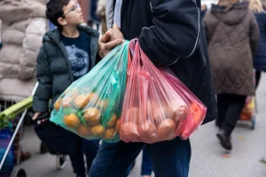 Ακριβότερα τα φρούτα και τα λαχανικά – Πού...