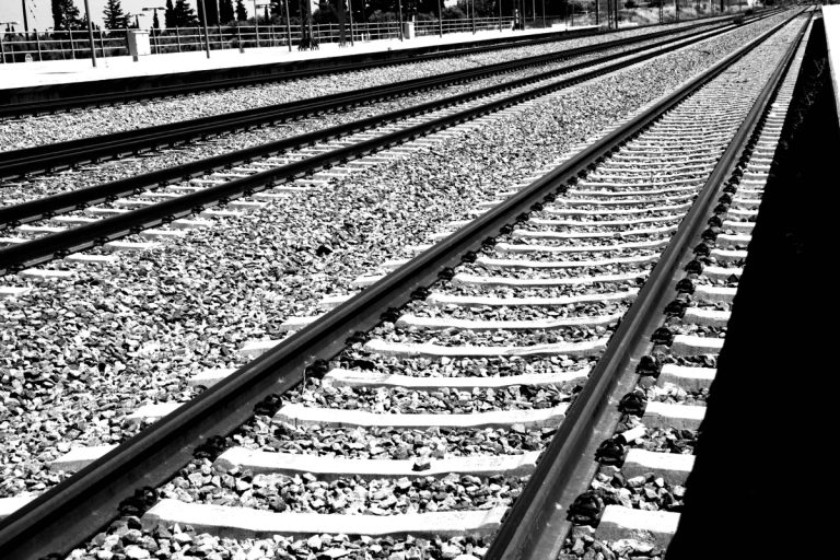 Ρομά συνελήφθησαν για κλοπή καλωδίων του ΟΣΕ στα Παλαιοφάρσαλα