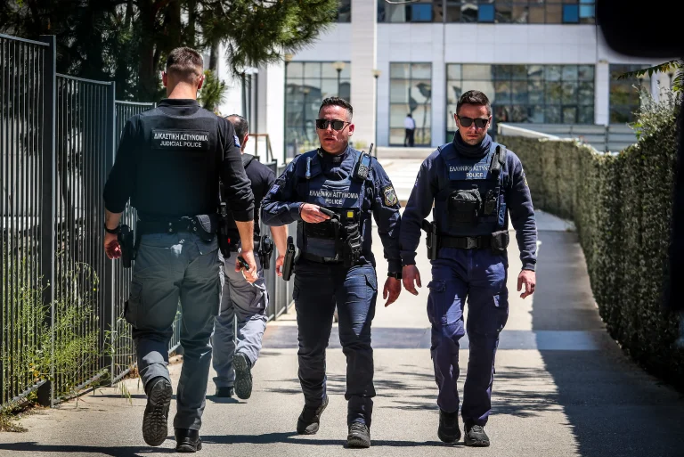 ΕΦΚΑ και Λουκάρεως: Το ιατρικό ανακοινωθέν για τους 5 τραυματίες