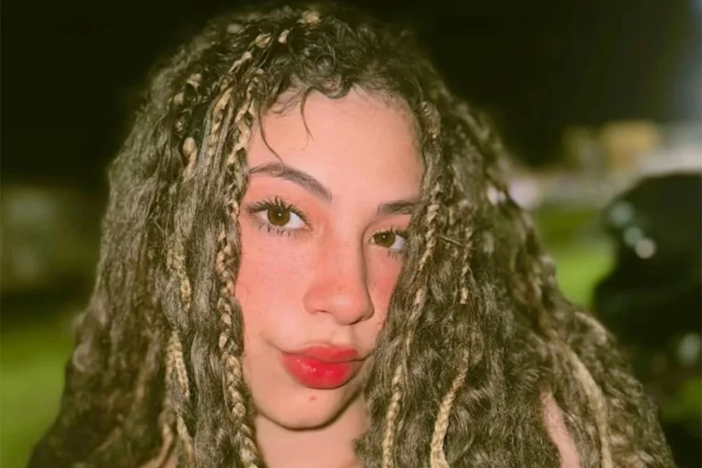 Σοκ από τη δολοφονία 17χρονης influencer – Βρέθηκε αποκεφαλισμένη