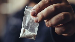 Πρώτοι οι 45άρηδες στη χρήση ναρκωτικών – Τι δείχνουν τα στοιχεία