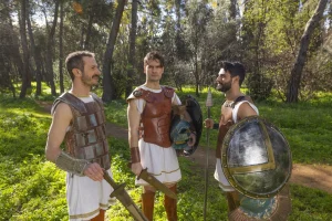 «Μπαμπά, σ’ αγαπώ»: Τα «τρία μπαμπαδάκια» σε… Τρωικό Πόλεμο