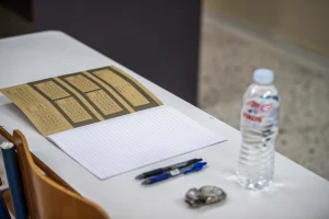 Άγχος στις Πανελλαδικές; Νέα δωρεάν γραμμή βοήθειας για υποψηφίους