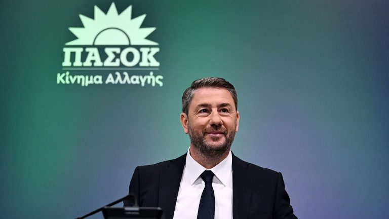 Δημοσκόπηση ξαναφέρνει το ΠΑΣΟΚ στην εξουσία