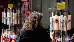 Πώς θα λειτουργήσουν καταστήματα και σούπερ μάρκετ σήμερα Μεγάλη Παρασκευή