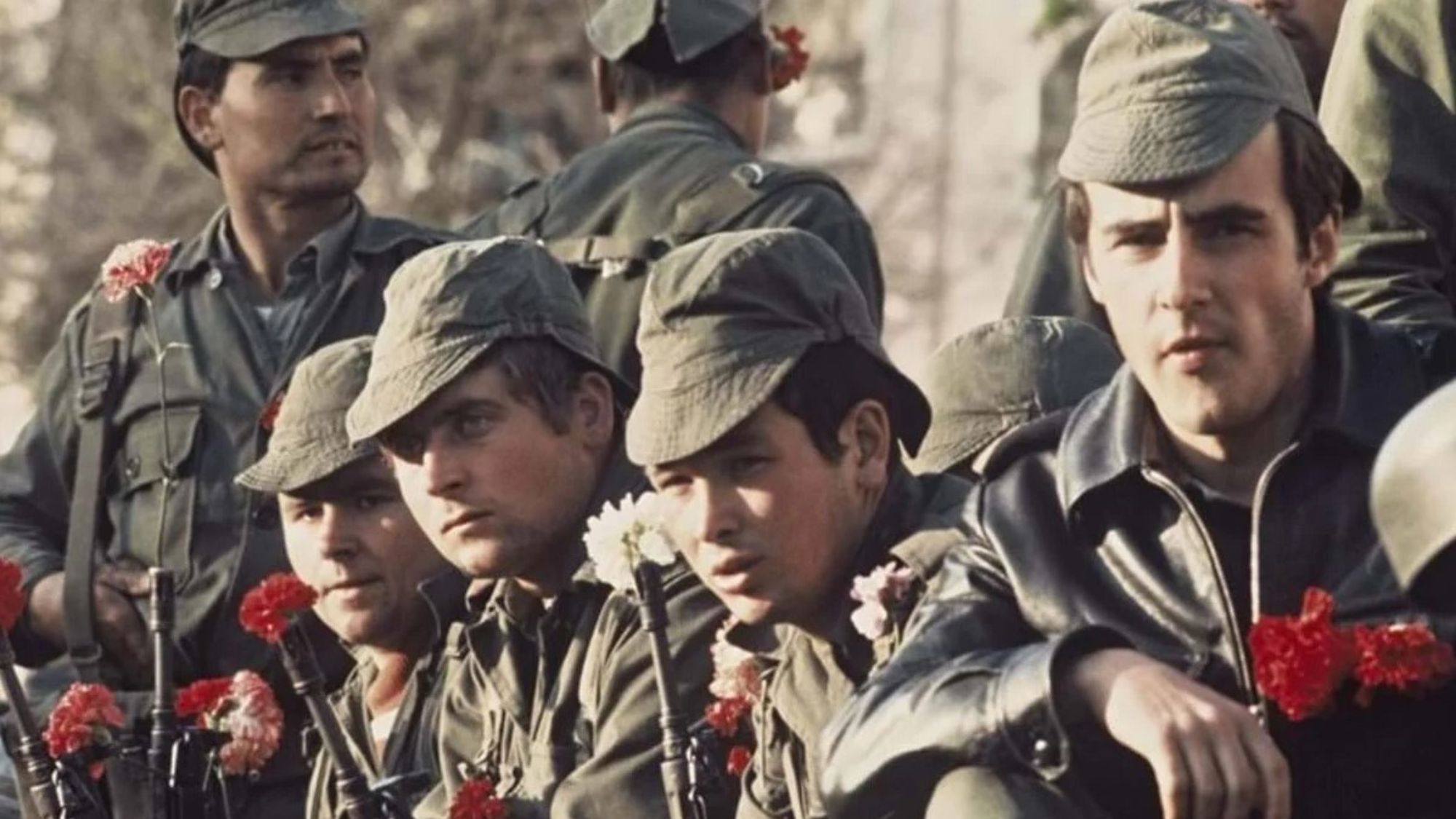 Η Επανάσταση των Γαρυφάλλων