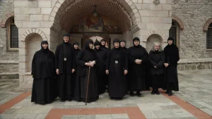 «Prime Time»: Τι θα δούμε απόψε στις 00:30 στον ΣΚΑΪ – Ο σύγχρονος μοναχισμός στις γυναικείες μονές