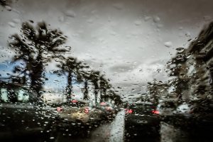 Ψυχρή εισβολή με βροχές και 9 μποφόρ – Πού θα πέσει 13 βαθμούς η θερμοκρασία