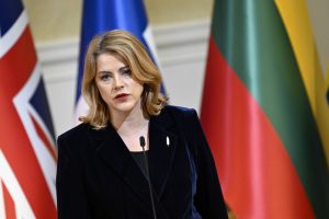 Λετονία: Παραιτήθηκε η πρωθυπουργός Εβίκα Σιλίνια