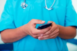 myHealthApp: Όλες οι εξετάσεις πλέον στο κινητό των πολιτών