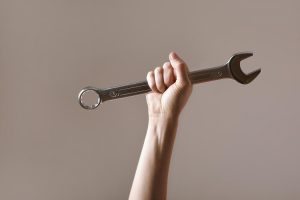 Καβγάς ξέφυγε στο κέντρο της Αθήνας – Οδηγός χτύπησε άλλον με γαλλικό κλειδί