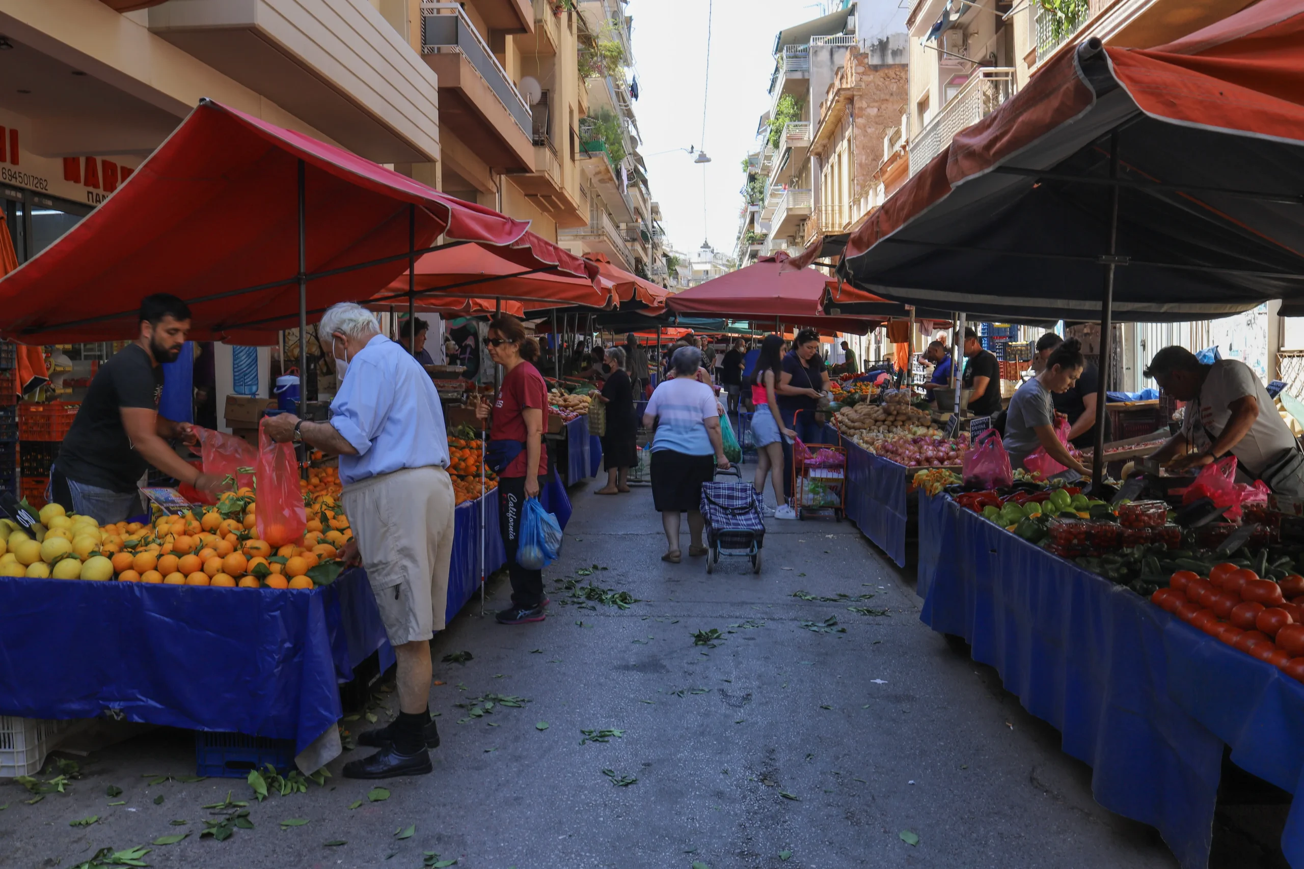 Στα ύψη οι τιμές σε ψωμί, λάδι και κρέας – Τι δείχνουν τα νέα στοιχεία