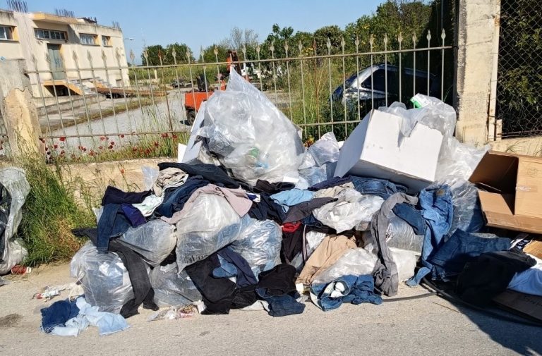 Πρόστιμο-σοκ για σκουπίδια δίπλα σε κάδο: Πότε κινδυνεύουν οι δημότες!