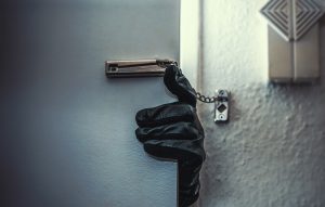 Το σχέδιο των Χιλιανών διαρρηκτών: Πώς «χτυπούν» πολυτελείς κατοικίες στην Ελλάδα