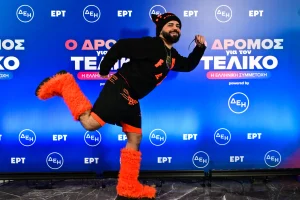 Σήμερα ο μεγάλος ημιτελικός της Eurovision: Τα στιγμιότυπα του Ακύλα που έγιναν viral